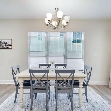 Luxurious Alberta Beach House W/ Historical Detail Hampton Εξωτερικό φωτογραφία