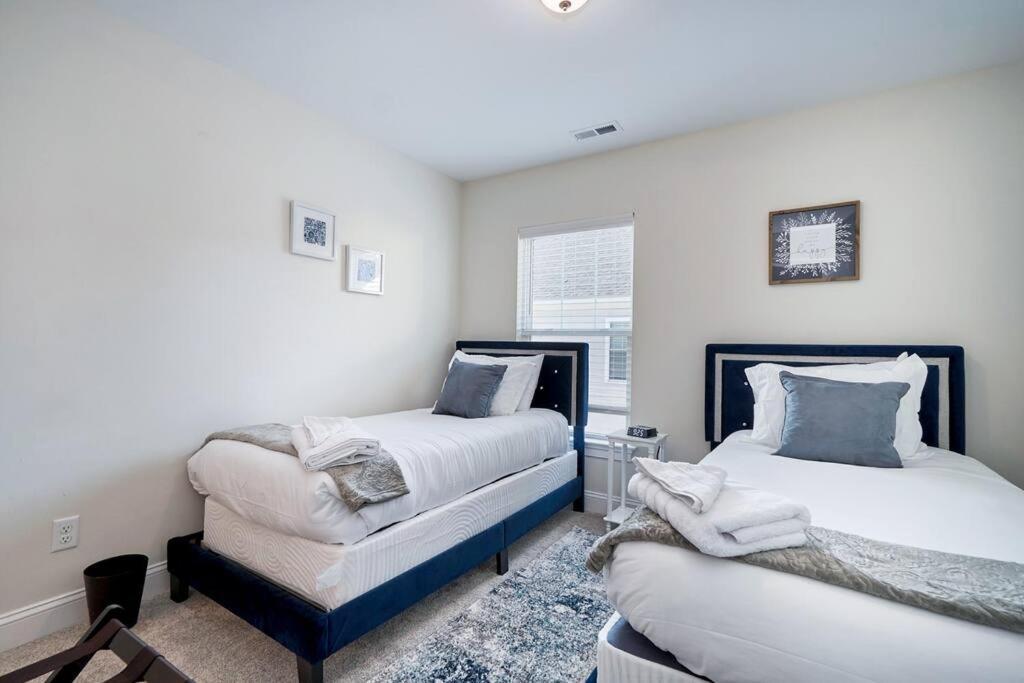 Luxurious Alberta Beach House W/ Historical Detail Hampton Εξωτερικό φωτογραφία