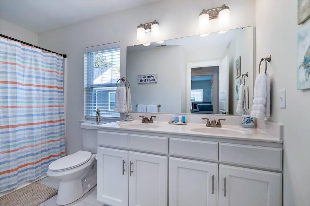 Luxurious Alberta Beach House W/ Historical Detail Hampton Εξωτερικό φωτογραφία